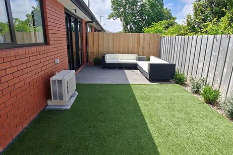 Photo of property in 6d Avonhead Road, Avonhead, Christchurch, 8042