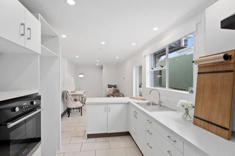 Photo of property in 6a&b Simcox Street, Otaki Beach, Otaki, 5512