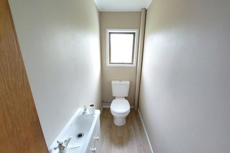 Photo of property in 8 Lowtherhurst Road, Massey, Auckland, 0614