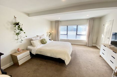 Photo of property in 16j Hobson Street, Thorndon, Wellington, 6011