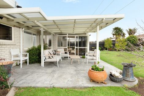 Photo of property in 10 Azalea Dell, Mount Maunganui, 3116