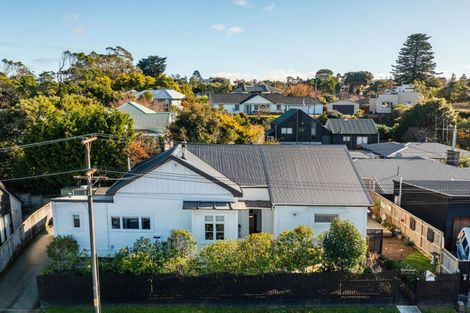 Photo of property in 2c Saint Leonard Street, Saint Johns Hill, Whanganui, 4501