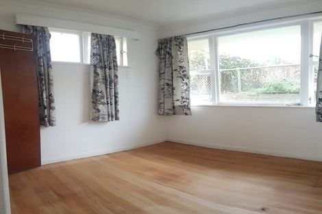 Photo of property in 31 Clifford Road, Johnsonville, Wellington, 6037