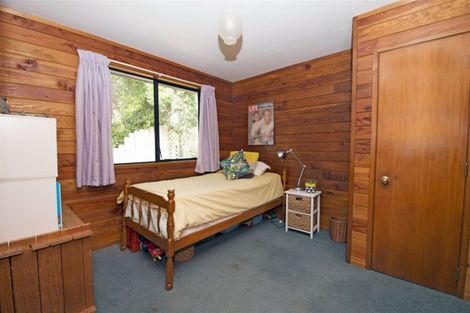 Photo of property in 4 James Scott Place, Te Atatu South, Auckland, 0602