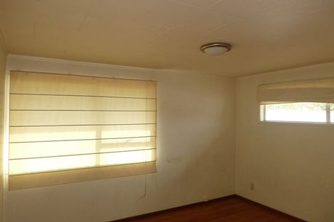 Photo of property in 66 Reynella Drive, Massey, Auckland, 0614