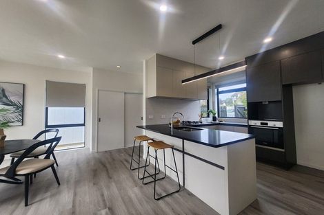 Photo of property in 15 Matterhorn Crescent, Northpark, Auckland, 2013