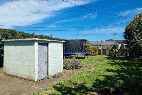 Photo of property in 2 Chard Street, Westown, New Plymouth, 4310