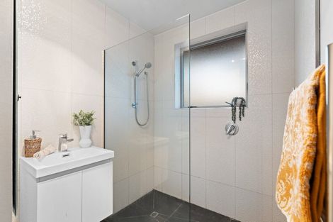 Photo of property in 2/275 Hendersons Road, Hoon Hay, Christchurch, 8025