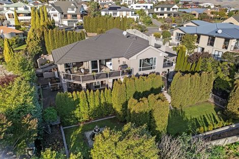 Photo of property in 16 Highcrest Heights, Westmorland, Christchurch, 8025