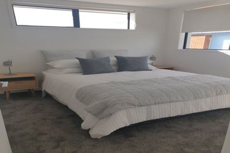 Photo of property in 9/22 Yeovil Road, Te Atatu Peninsula, Auckland, 0610