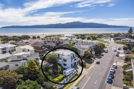 Photo of property in 379 Kapiti Road, Paraparaumu Beach, Paraparaumu, 5032