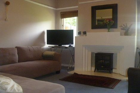 Photo of property in Hobson Flats, 1u2 Hobson Street, Pipitea, Wellington, 6011