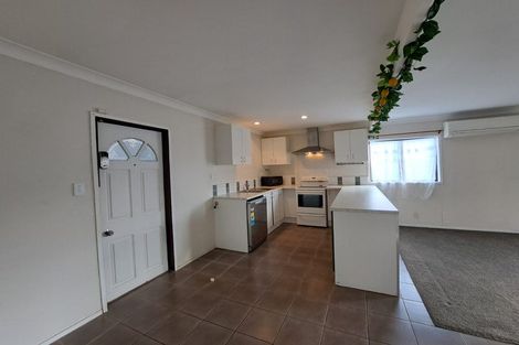 Photo of property in 1 Harrington Road, Henderson, Auckland, 0610