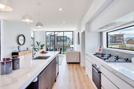 Photo of property in 30 Kearns Drive, Hobsonville, Auckland, 0616