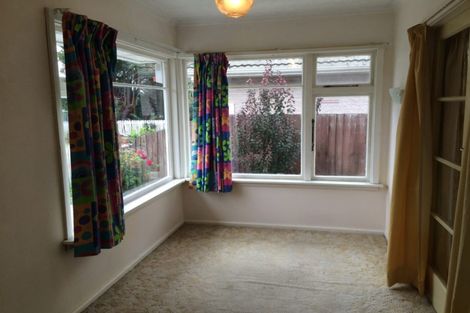Photo of property in 122 Avonhead Road, Avonhead, Christchurch, 8042