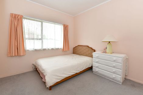 Photo of property in 27 Maygrove Drive, Orewa, 0931