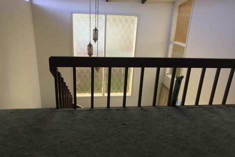 Photo of property in 36 Sunset Road, Unsworth Heights, Auckland, 0632