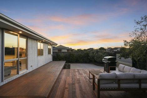 Photo of property in 99 Pacific Road, North New Brighton, Christchurch, 8083