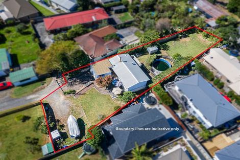 Photo of property in 114 Woodglen Road, Glen Eden, Auckland, 0602