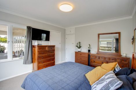 Photo of property in 58 Meeanee Road, Taradale, Napier, 4112