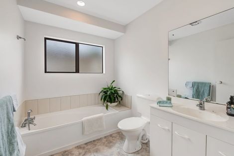 Photo of property in 19 Palmgreen Court, Stanmore Bay, Whangaparaoa, 0932