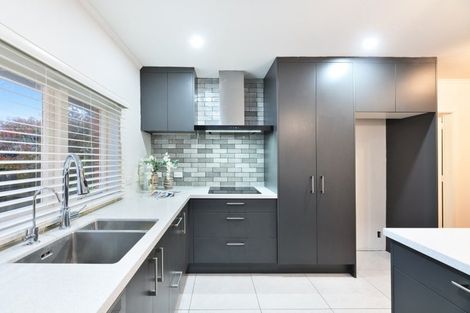 Photo of property in 2a Kereru Street, Henderson, Auckland, 0612