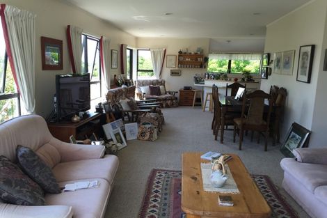 Photo of property in 3 Fayette Place, Te Atatu South, Auckland, 0610