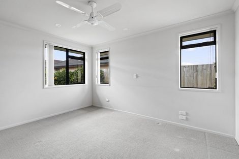 Photo of property in 5 Holcroft Place, Huntington, Hamilton, 3210