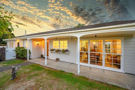 Photo of property in 11 Fratley Avenue, Farm Cove, Auckland, 2012