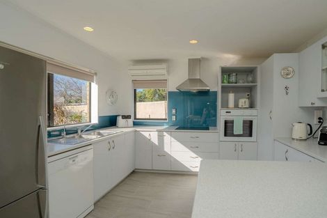 Photo of property in 21 Fairway Drive, Kerikeri, 0230