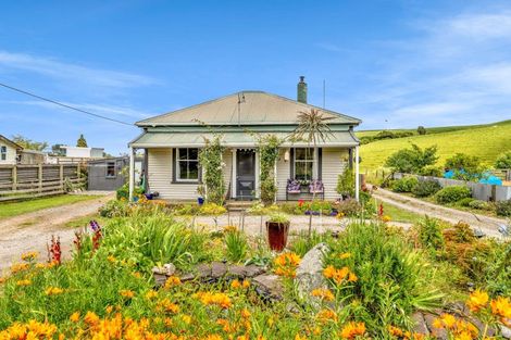 Photo of property in 225 Bridge Street, Eltham, 4322