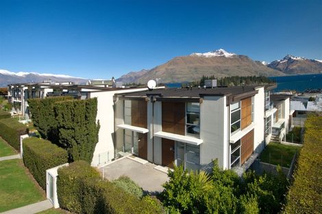Photo of property in The Beeches Apartments, 13/60 Hallenstein Street, Queenstown, 9300