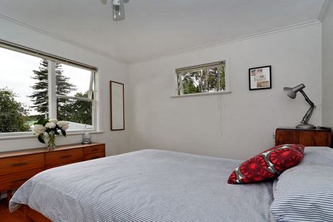 Photo of property in 16 Mariana Place, Glen Eden, Auckland, 0602