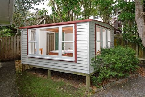 Photo of property in 16 Mariana Place, Glen Eden, Auckland, 0602