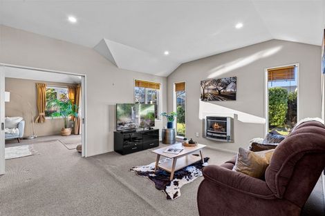 Photo of property in 18 Mistral Road, Northwood, Christchurch, 8051