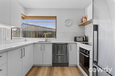 Photo of property in 10 Blair Avenue, Papanui, Christchurch, 8053