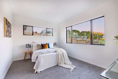 Photo of property in 2 Celestial Crescent, Orewa, 0931