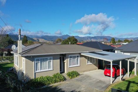 Photo of property in 14 Fairfield Road, Levin, 5510