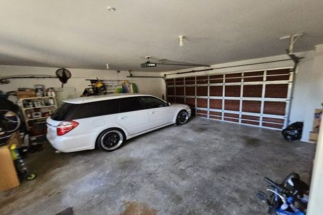 Photo of property in 1 Ridley Green, Churton Park, Wellington, 6037