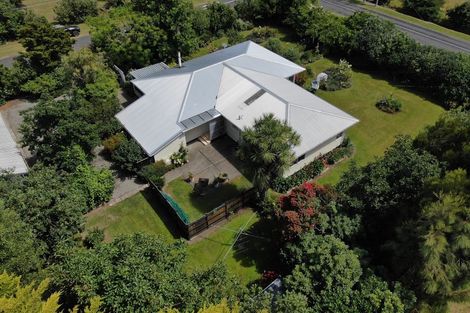 Photo of property in 30 Dundas Street, Porangahau, 4293