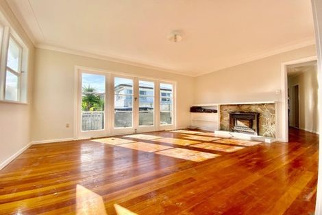 Photo of property in 50 Greenmeadows Avenue, Manurewa East, Auckland, 2102