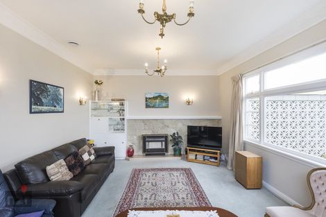 Photo of property in 36 Chelwood Street, Takaro, Palmerston North, 4412