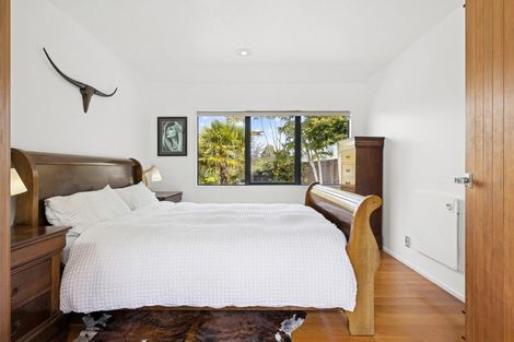 Photo of property in 5 Caversham Drive, Torbay, Auckland, 0630