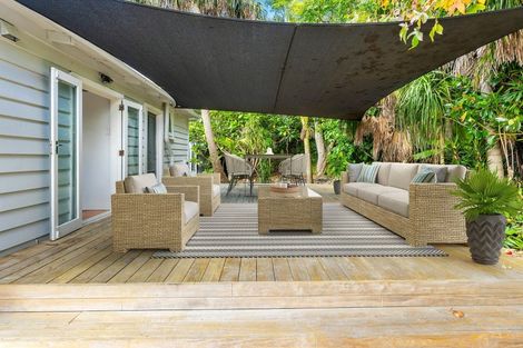 Photo of property in 12 Onewhero Road, Kaukapakapa, Warkworth, 0984