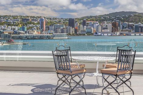 Photo of property in 4/308 Oriental Parade, Oriental Bay, Wellington, 6011