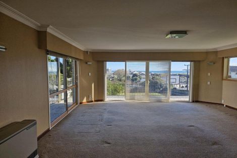 Photo of property in 42 Cameron Street, New Plymouth, 4310