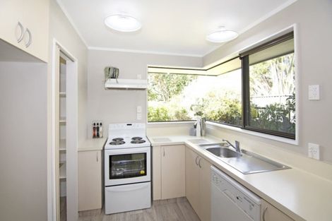 Photo of property in 16 Jellicoe Avenue, Stoke, Nelson, 7011