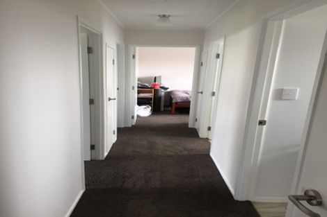 Photo of property in 94 Stanley Road, Glenfield, Auckland, 0629