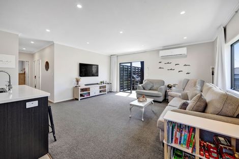 Photo of property in 24f Maire Street, Inglewood, 4330