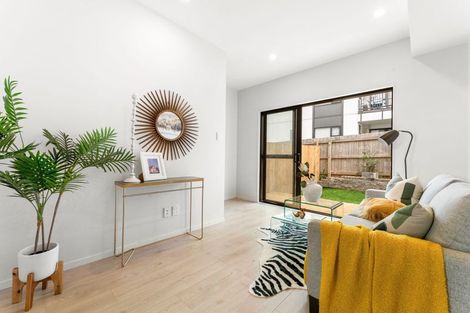 Photo of property in 11/3226 Great North Road, New Lynn, Auckland, 0600